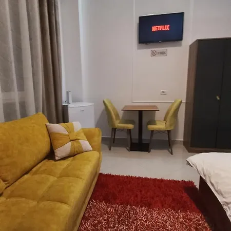 Isabel Apartment *