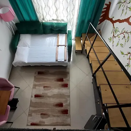 Isabel Apartment